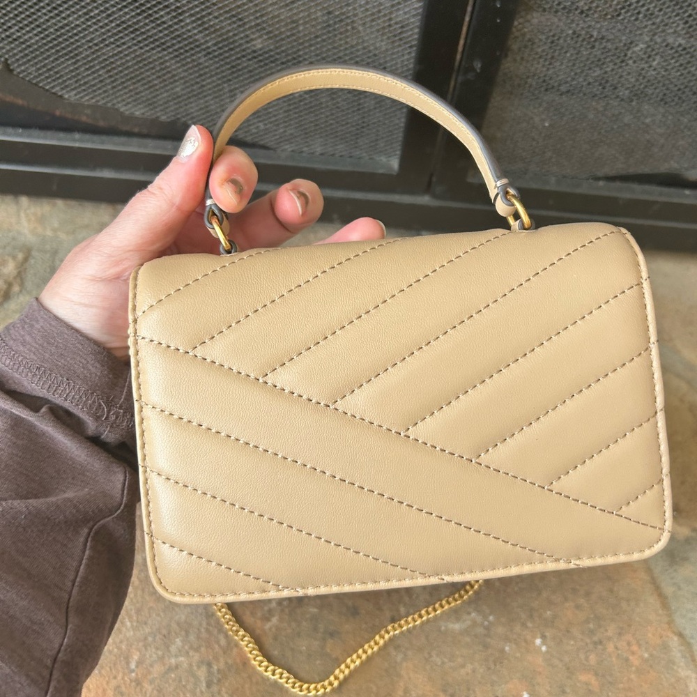 Tory Burch Kira Chevron Mini Top Handle Chain Wallet Desert Dune - Picture 2 of 7